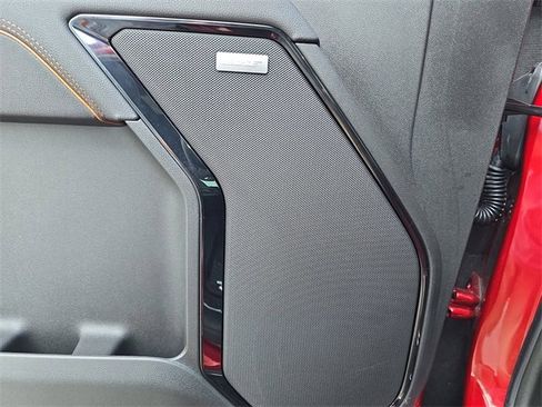 Certified 2025 GMC Sierra 1500 AT4 w/ AT4 Premium Package image 18