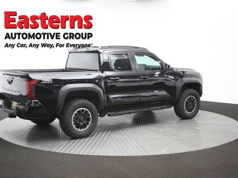 Used 2024 Toyota Tacoma TRD Off-Road AWD/4WD image 39