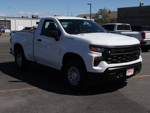 Used 2025 Chevrolet Silverado 1500 W/T w/ Trailering Package AWD/4WD image 3