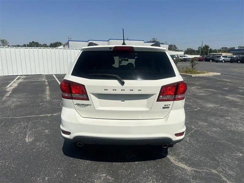 Used 2017 Dodge Journey SXT w/ Comfort/Convenience Group image 6