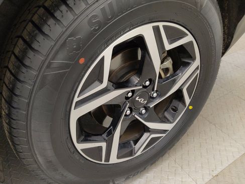 Used 2023 Kia Sportage LX image 31