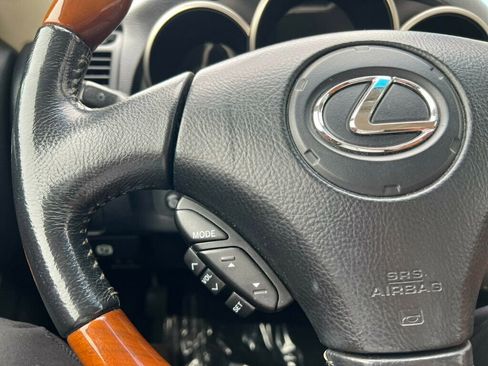 Used 2005 Lexus SC 430 Convertible image 17