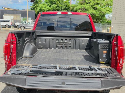 Used 2016 Ford F150 Lariat w/ Equipment Group 502A Luxury AWD/4WD image 8