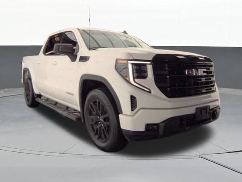 Used 2023 GMC Sierra 1500 Elevation RWD image 2
