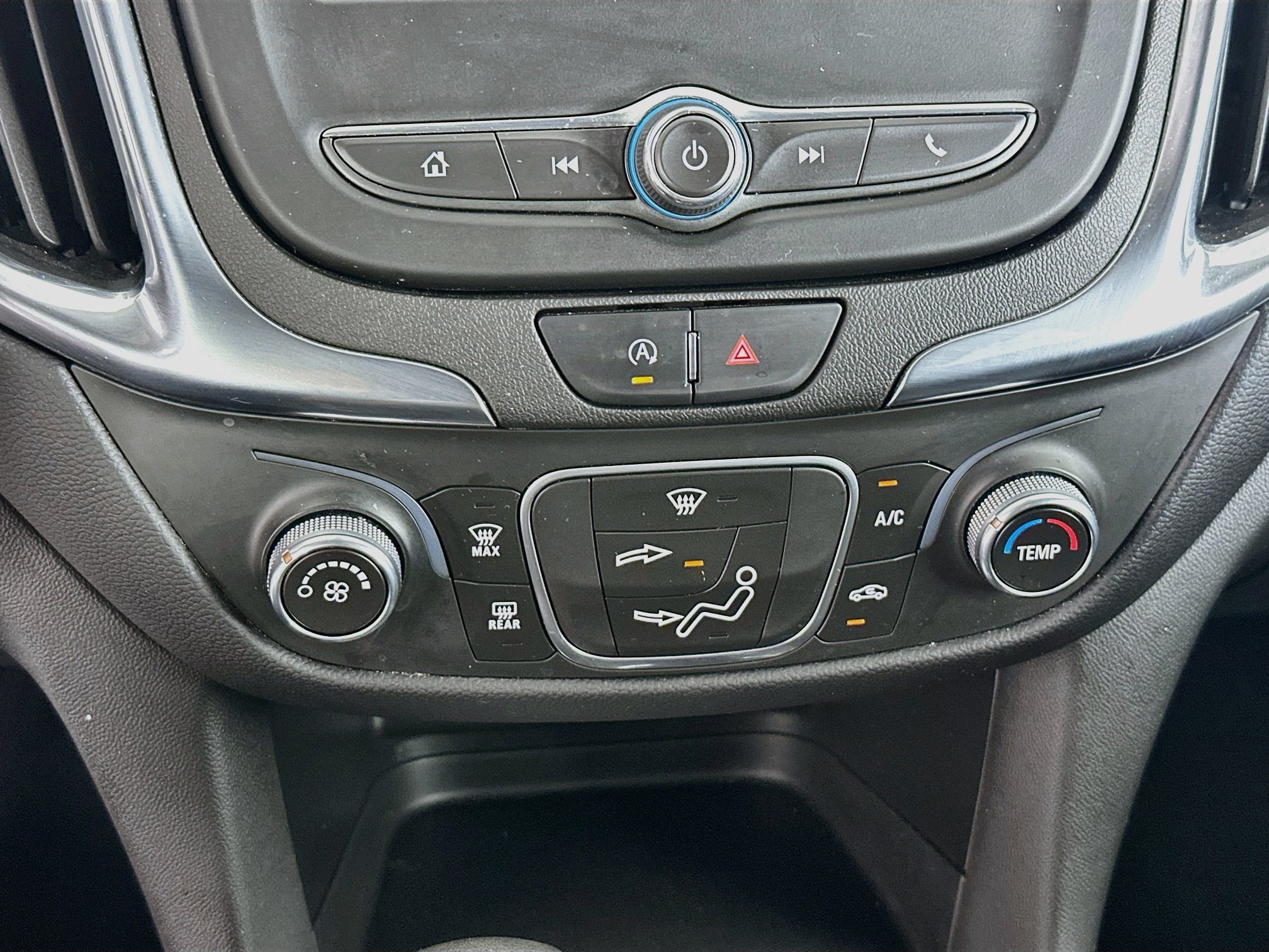 Used 2022 Chevrolet Equinox LT FWD image 22