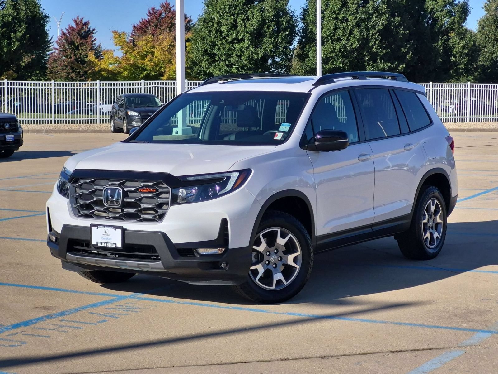 Certified 2023 Honda Passport TrailSport image 2