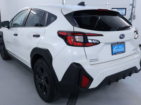 Used 2024 Subaru Crosstrek 2.0i AWD/4WD image 9