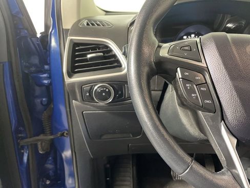 Used 2024 Ford Edge SEL AWD/4WD image 13