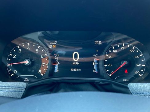 Used 2024 Jeep Compass Latitude image 14