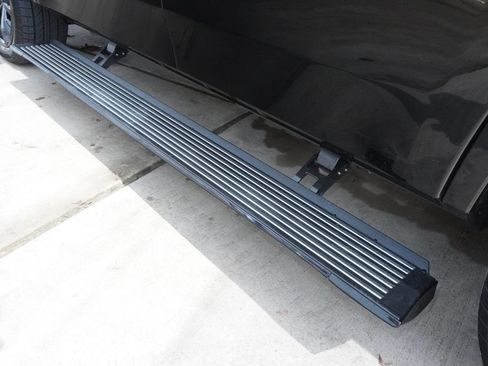 Used 2024 Jeep Grand Wagoneer Series III w/ Rear Seat Video Group 1 AWD/4WD image 12