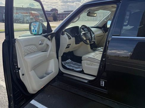 Used 2019 INFINITI QX80 Luxe w/ 22" Wheel Package image 13