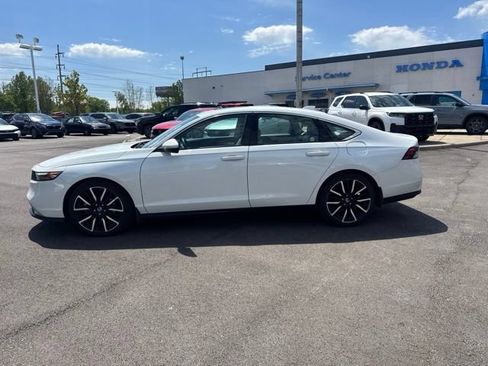 Used 2023 Honda Accord Touring image 19