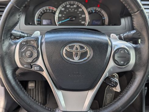 Used 2013 Toyota Camry SE FWD image 17