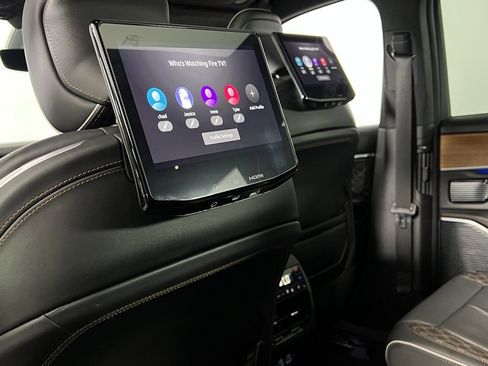 Used 2023 Jeep Grand Cherokee L Summit image 31