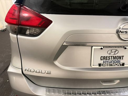 Used 2017 Nissan Rogue SL w/ SL Premium Package image 10