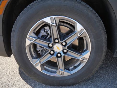 Used 2025 Chevrolet Blazer LT AWD/4WD image 15