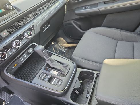 Certified 2024 Honda CR-V EX image 22