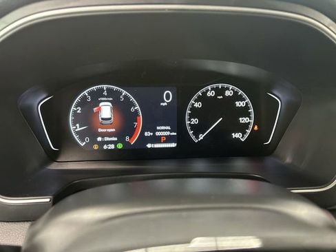 Used 2025 Honda Pilot Sport image 16