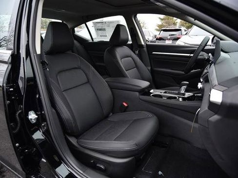 New 2025 Nissan Altima 2.5 SL image 23