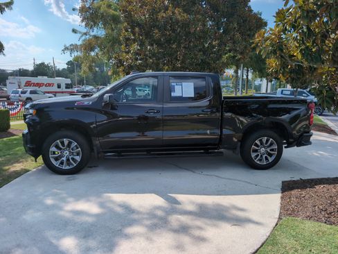 Used 2021 Chevrolet Silverado 1500 RST w/ Z71 Off-Road Package AWD/4WD image 7