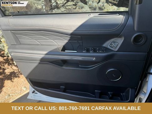 Used 2024 Ford Expedition Platinum AWD/4WD image 19