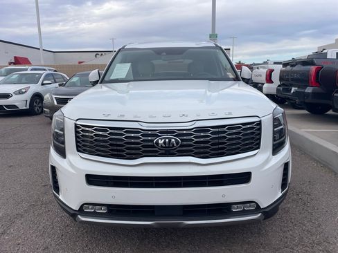 Used 2020 Kia Telluride SX w/ SX Prestige Package image 3