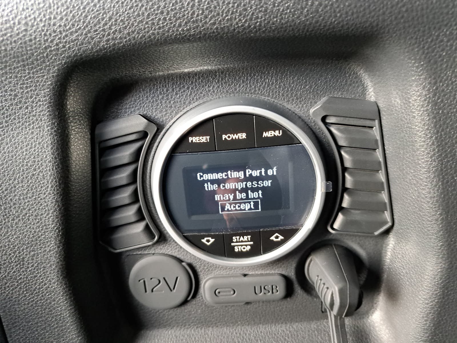 Used 2025 Lexus GX 550 w/ Accessory Package (32) AWD/4WD image 14