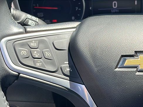 Used 2022 Chevrolet Equinox LT FWD image 16