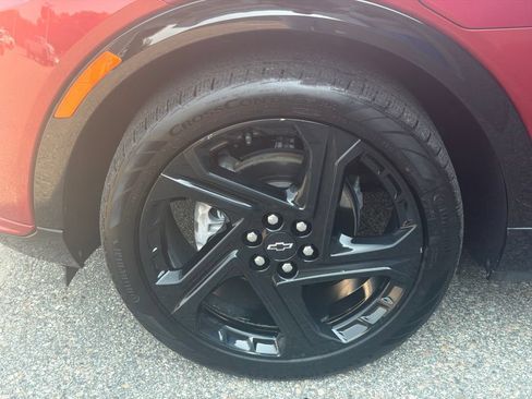 Certified 2024 Chevrolet Equinox EV RS FWD image 11