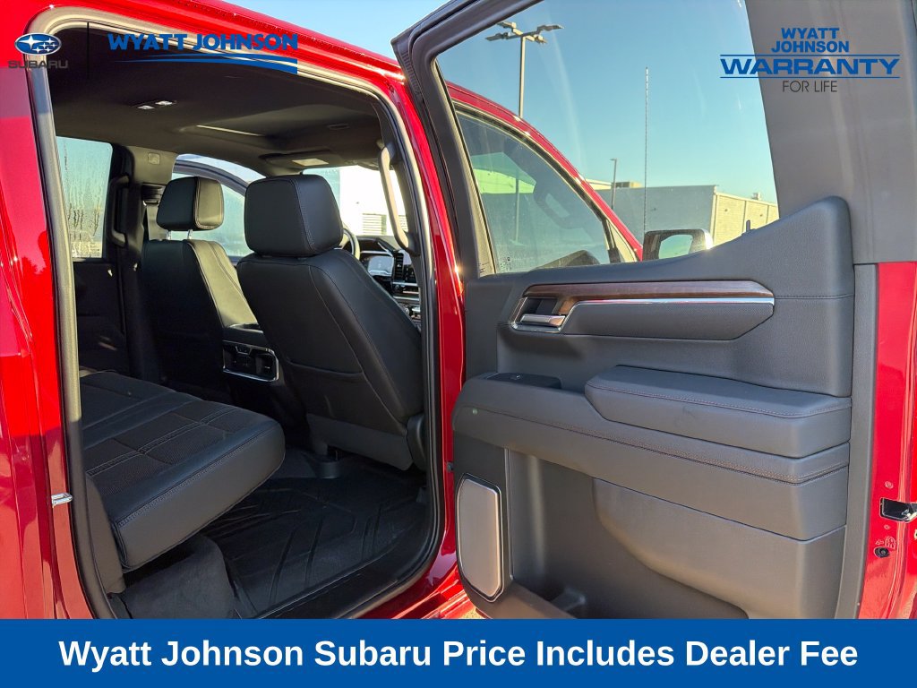 Used 2025 Chevrolet Silverado 1500 High Country w/ High Country Premium Package AWD/4WD image 35