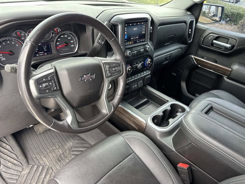 Used 2021 Chevrolet Silverado 1500 LT Trail Boss w/ Convenience Package II image 21