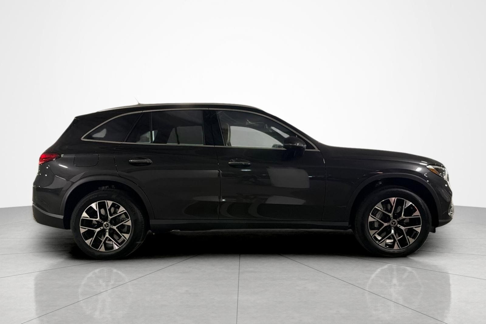 New 2027 Mercedes-Benz GLC 350e 4MATIC image 6