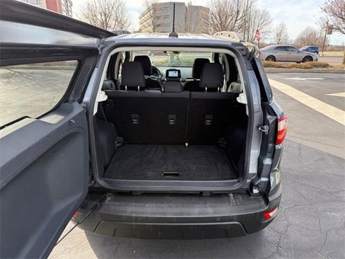 Used 2019 Ford EcoSport SE image 6