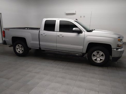 Used 2019 Chevrolet Silverado 1500 LT AWD/4WD image 11