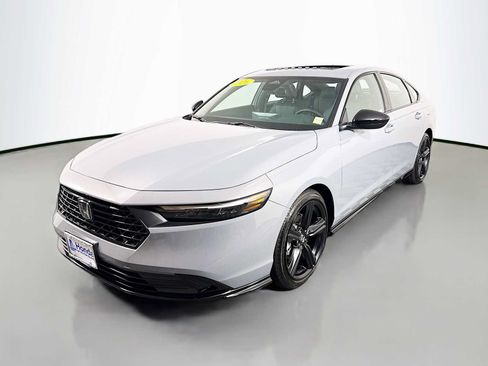 Used 2026 Honda Accord Sport image 3