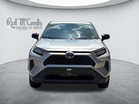 Used 2022 Toyota RAV4 LE FWD image 8