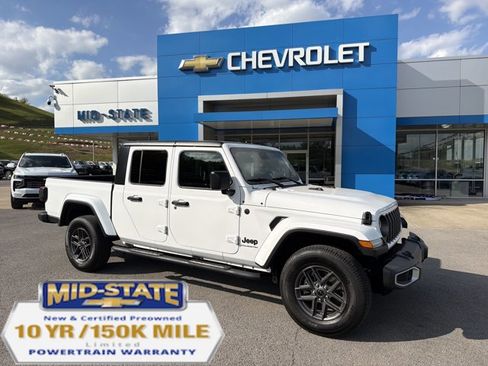 Used 2024 Jeep Gladiator Sport AWD/4WD image 1
