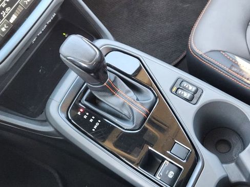 Certified 2025 Subaru Crosstrek 2.5i Limited w/ Crosstrek Mirror Package image 21