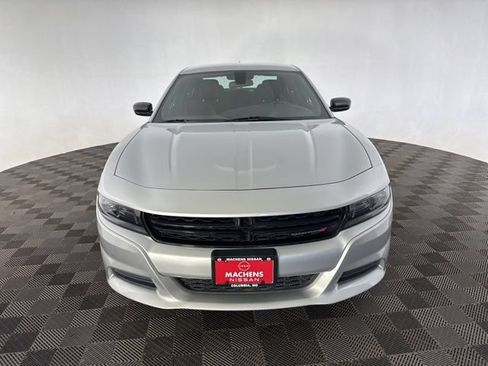 Used 2023 Dodge Charger SXT RWD image 3