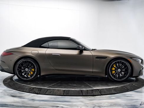 Used 2022 Mercedes-Benz SL 55 AMG 4MATIC image 28