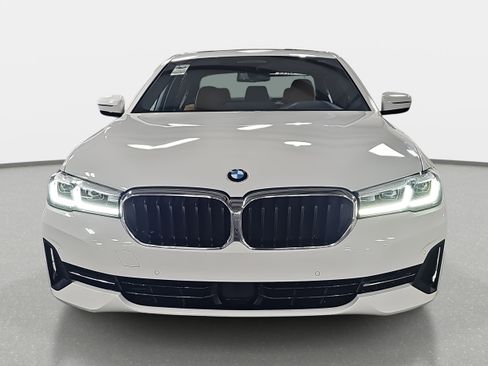 Certified 2023 BMW 530i w/ Executive Package image 2