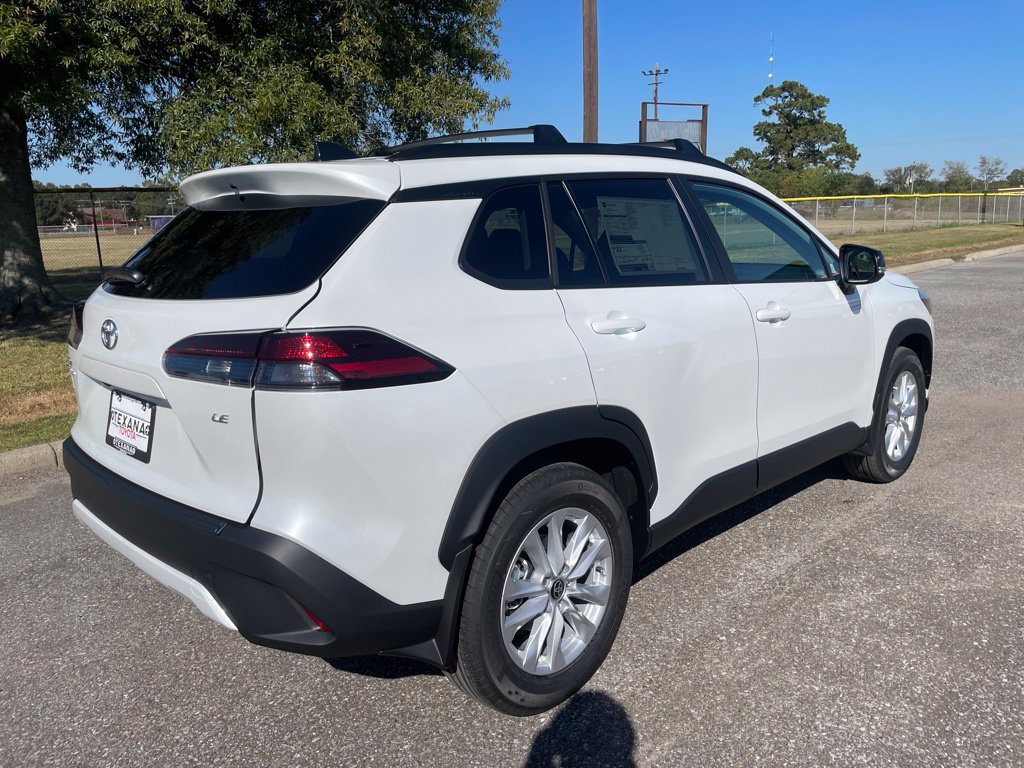 New 2026 Toyota Corolla Cross LE FWD image 7