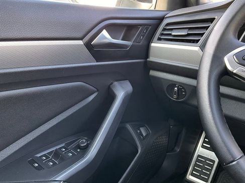 Certified 2023 Volkswagen Jetta Sport image 22