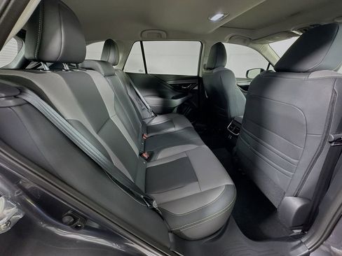 Used 2025 Subaru Outback Onyx Edition image 33