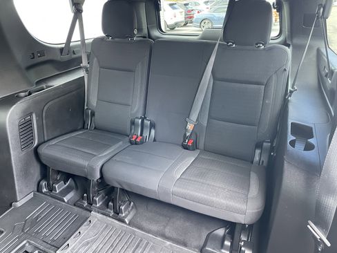 Used 2023 GMC Yukon XL SLE w/ Gmc Pro Safety Plus Package image 31