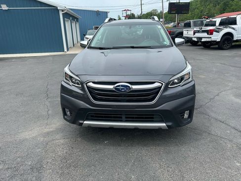 Used 2022 Subaru Outback Touring AWD/4WD image 2