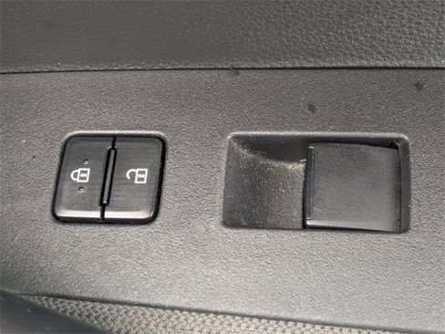 Used 2023 Toyota Corolla LE image 31