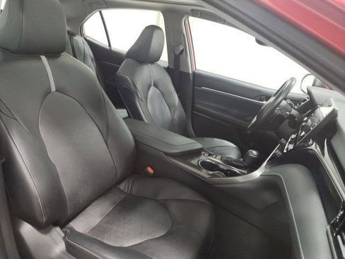 Used 2021 Toyota Camry XSE image 17