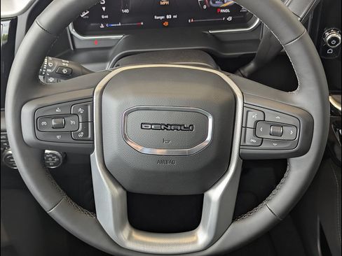 New 2026 GMC Sierra 2500 Denali w/ Denali Reserve Package AWD/4WD image 22