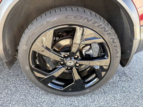 Used 2020 Nissan Rogue Sport SL w/ Premium Package image 28